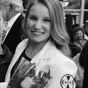 Meet your Posher, Hayley